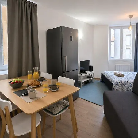 Le Petit Forez, Cosy Et Authentique *